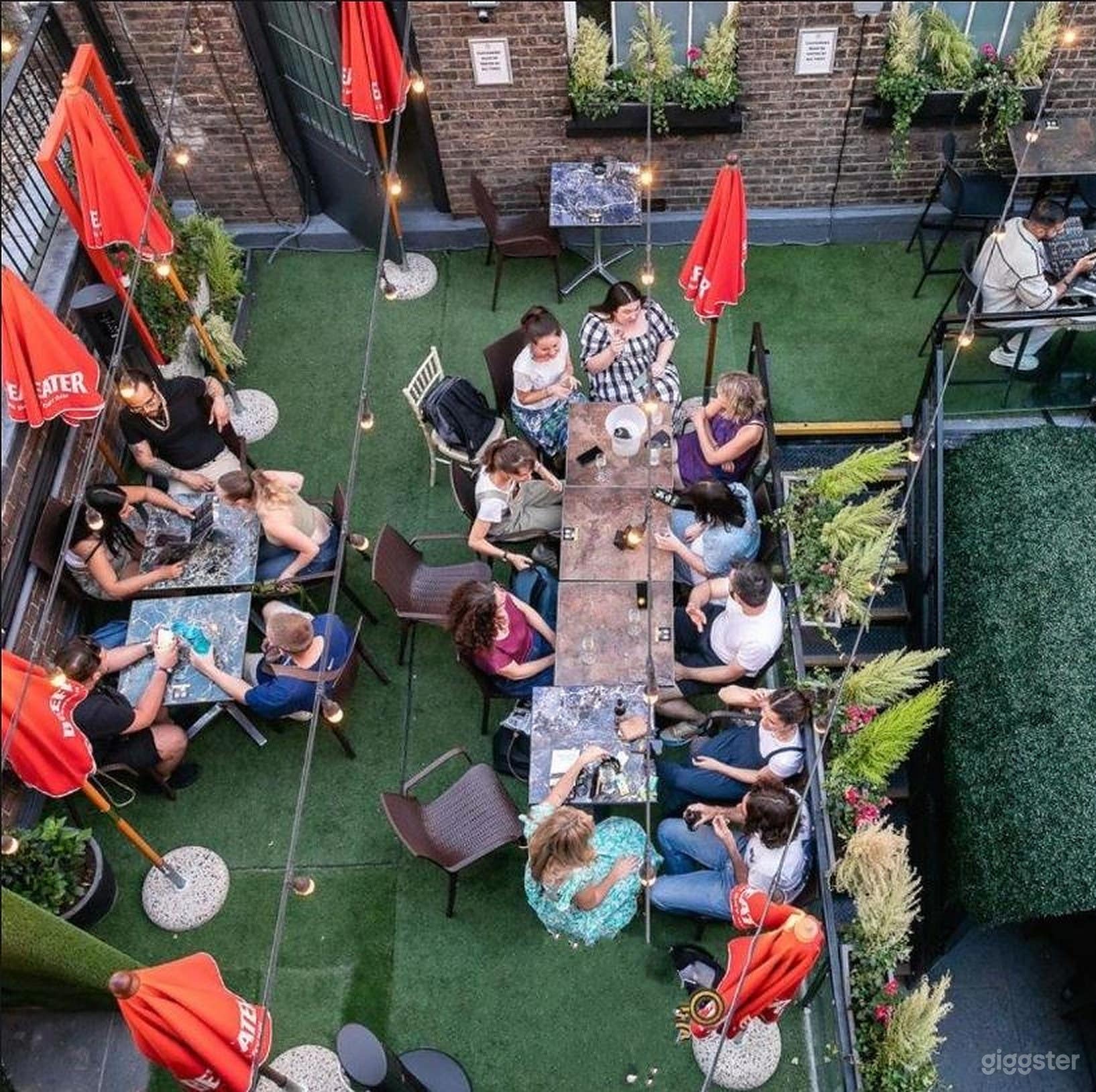 Roof Terrace Photo 3