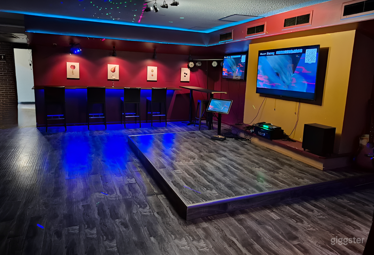  Stage Karaoke Venue for 25 Guests 