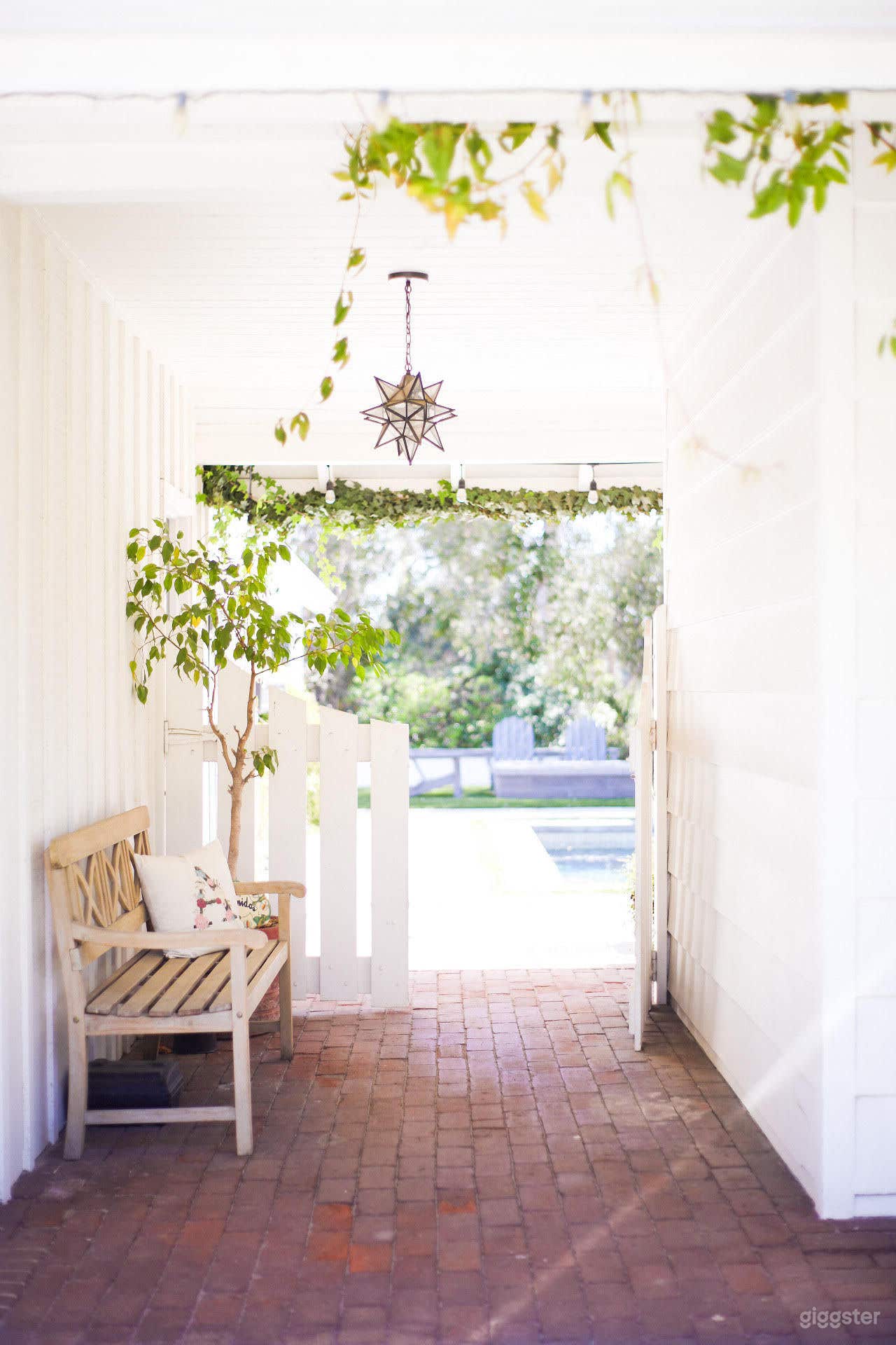 California One Story Farmhouse Photo 3