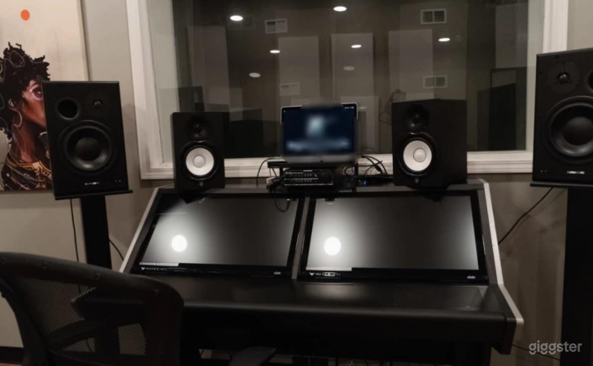 Fully Functioning Recording Studio in Gastonia Photo 4