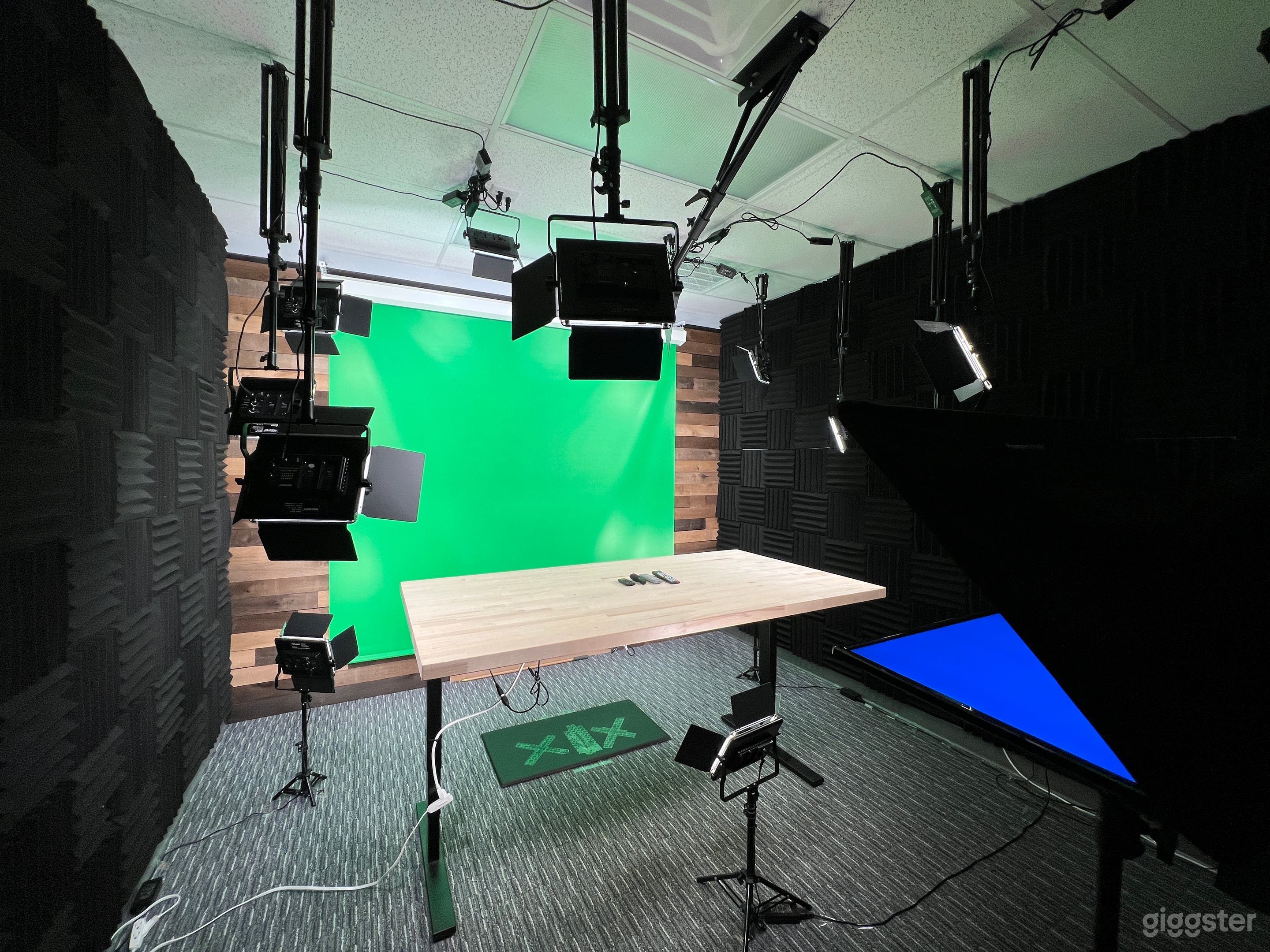 All-Inclusive Raleigh Video Studio with Green Screen Photo 4
