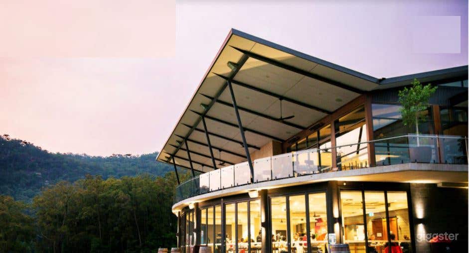 Stunning Rainforest Room and Extended Outdoor Space Photo 3