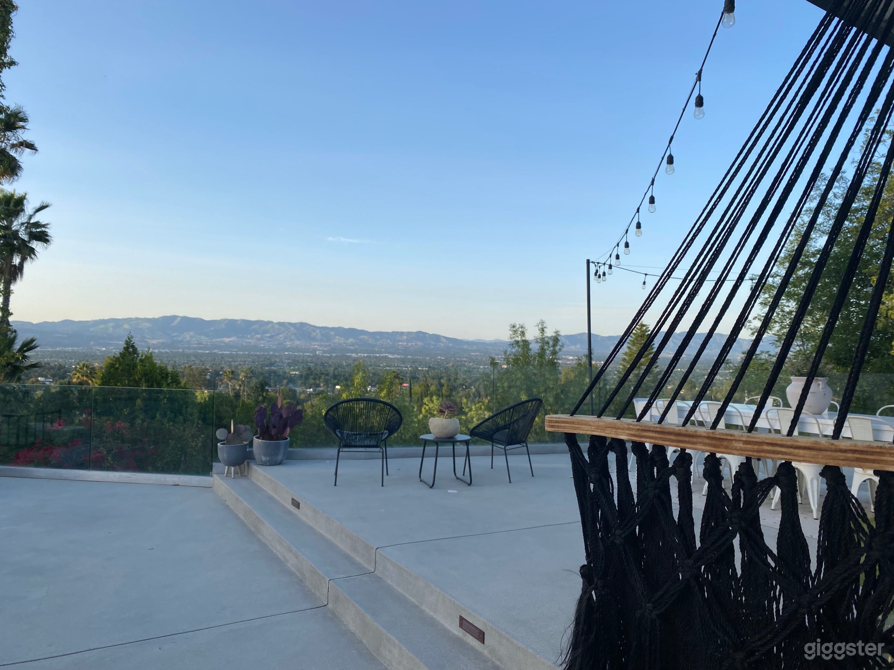 Modern Organic Home with Breathtaking Views Photo 4