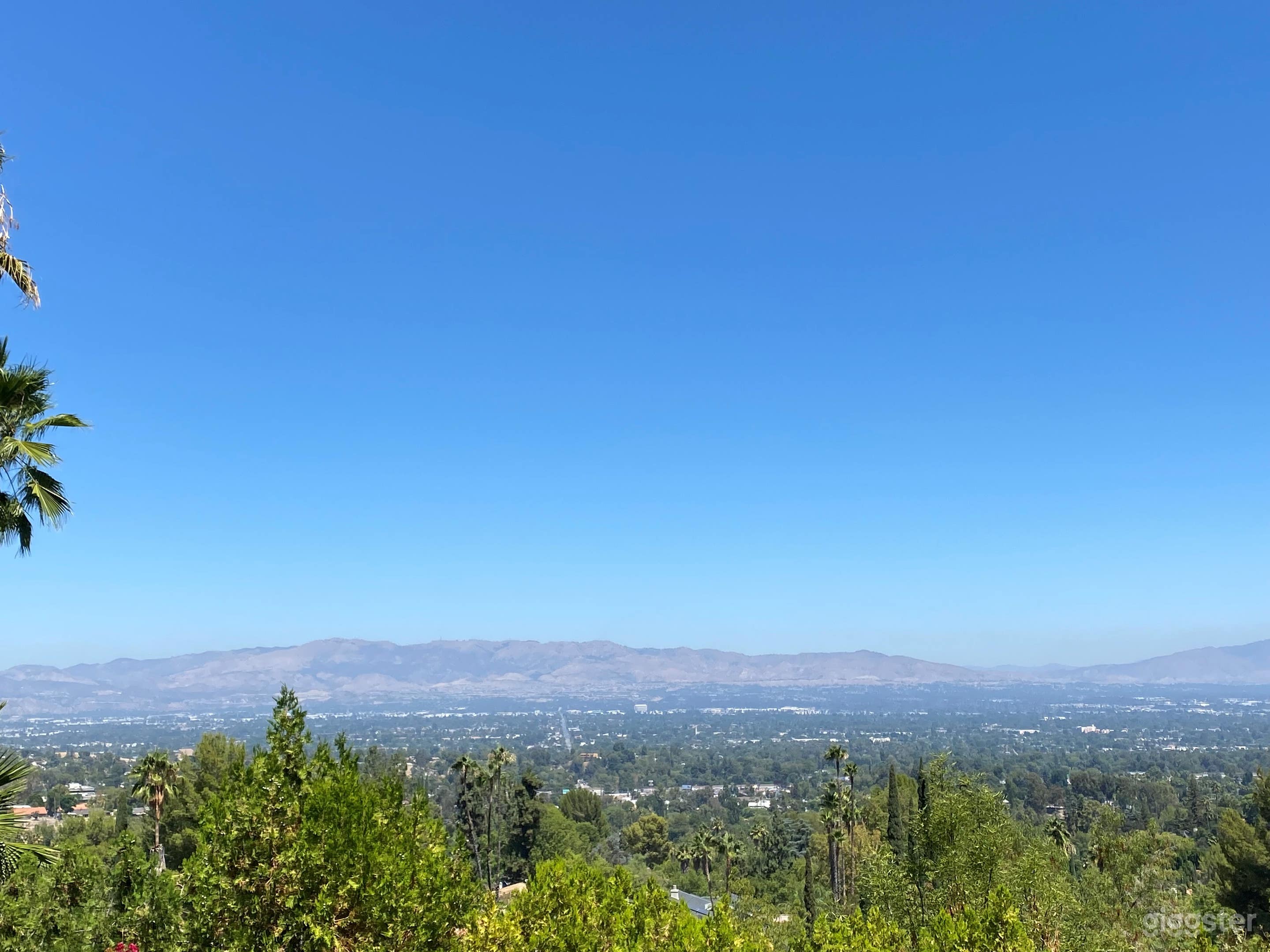 Modern Organic Home with Breathtaking Views Photo 3