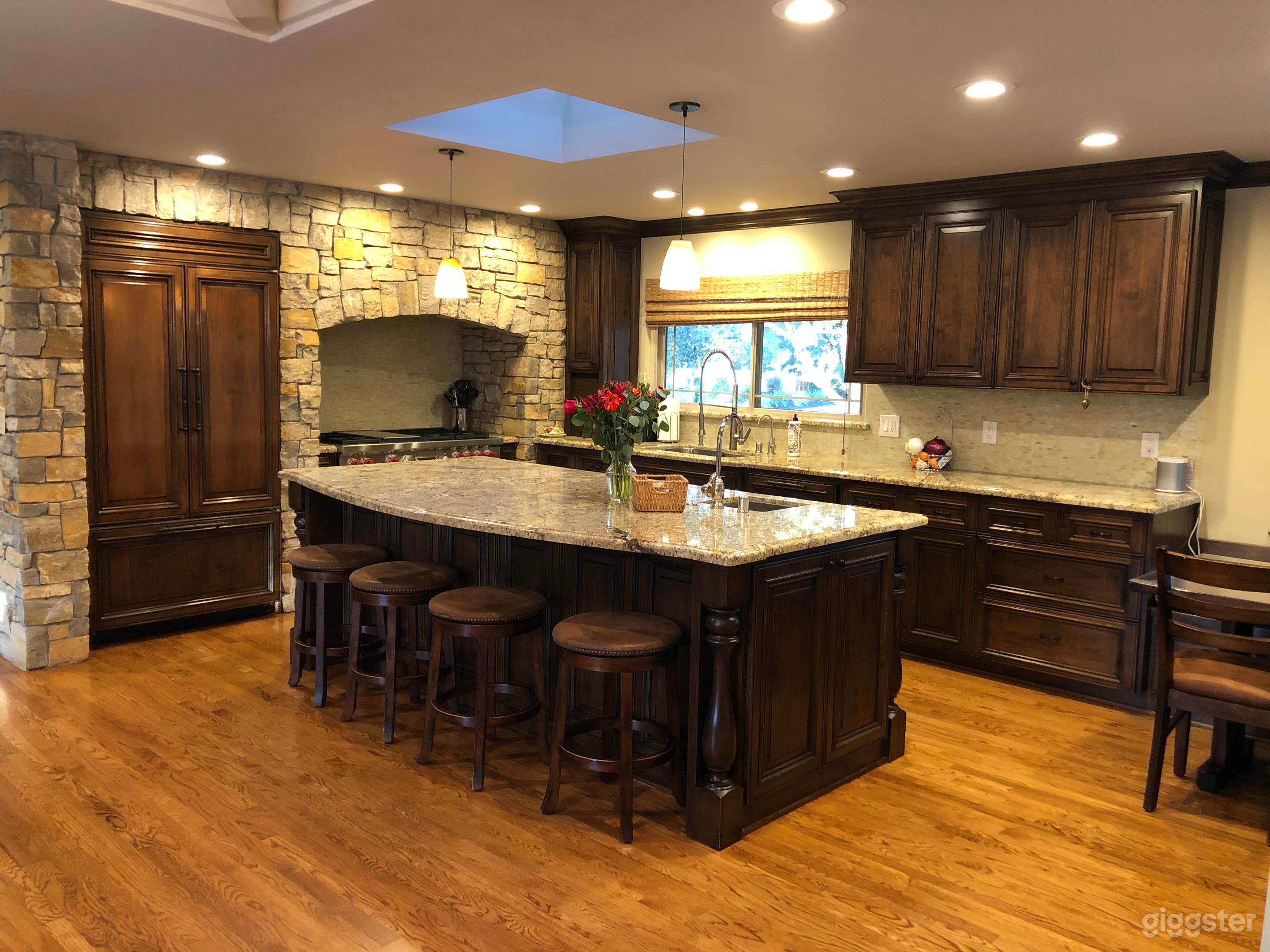 Ranch Style House in California Photo 1