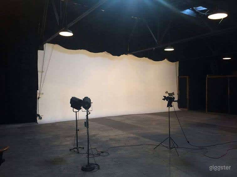 Huge, Affordable Production Space Photo 3