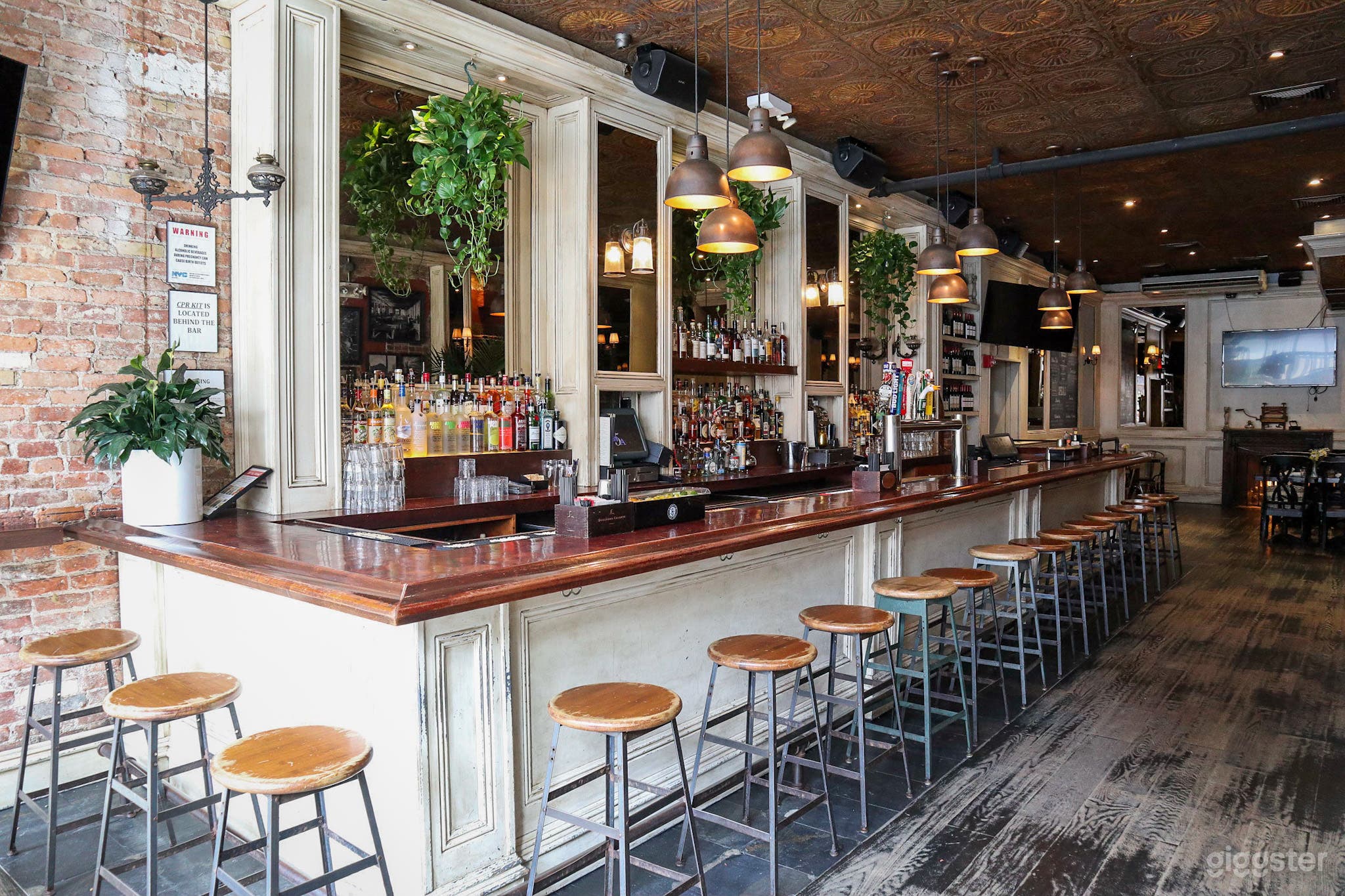 East Village Hideaway with Pub Charm Photo 1