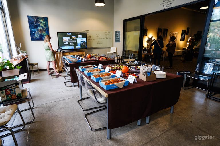  Salle de réunion moderne avec parking gratuit 