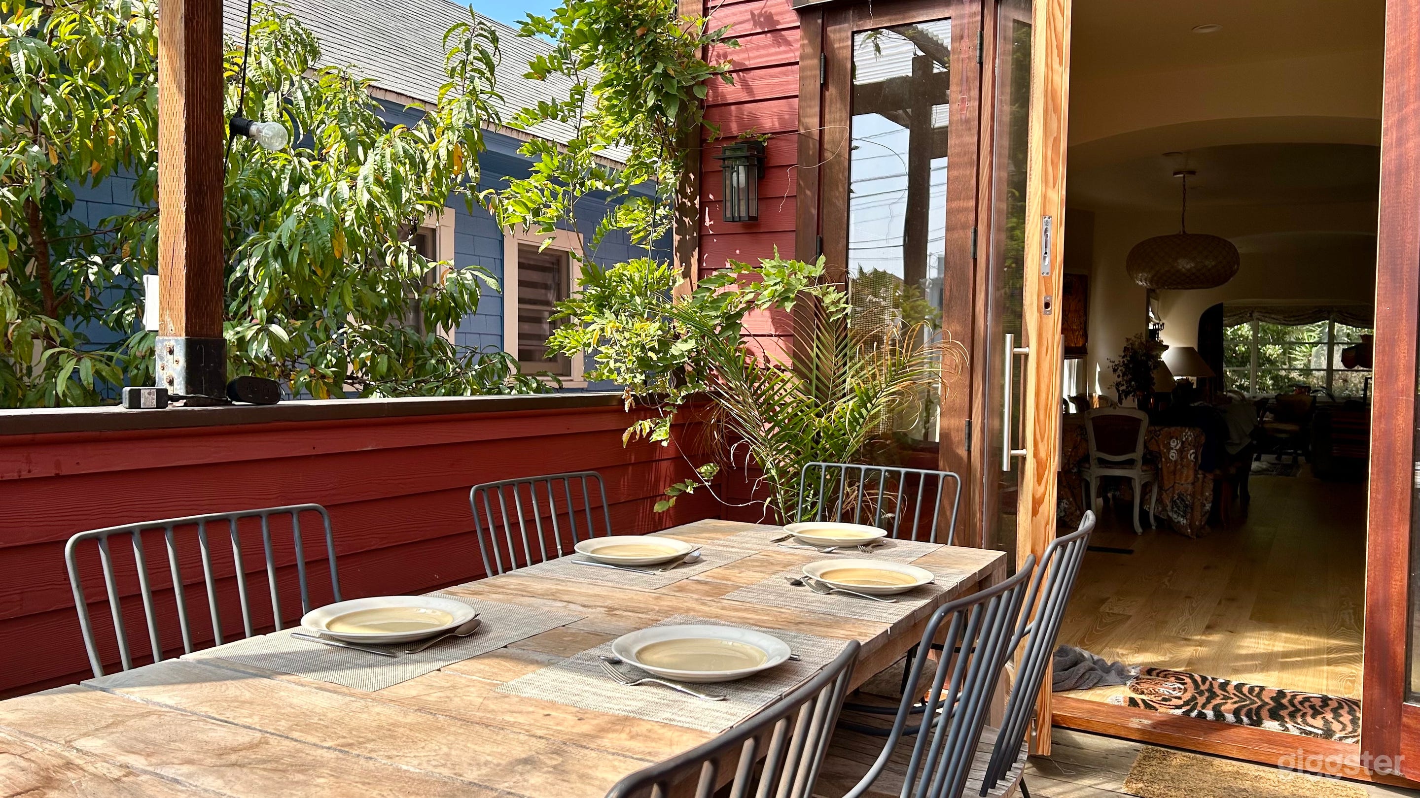 Terrace - alley side