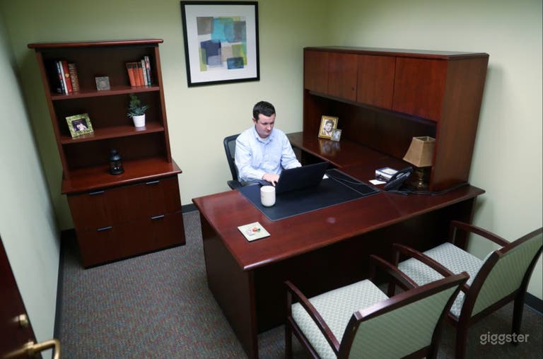  Day Office at  Chicago O’Hare 