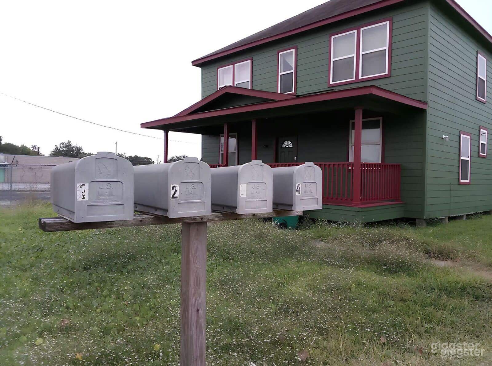 Rental Space Unit 1 : 1br Photo 1