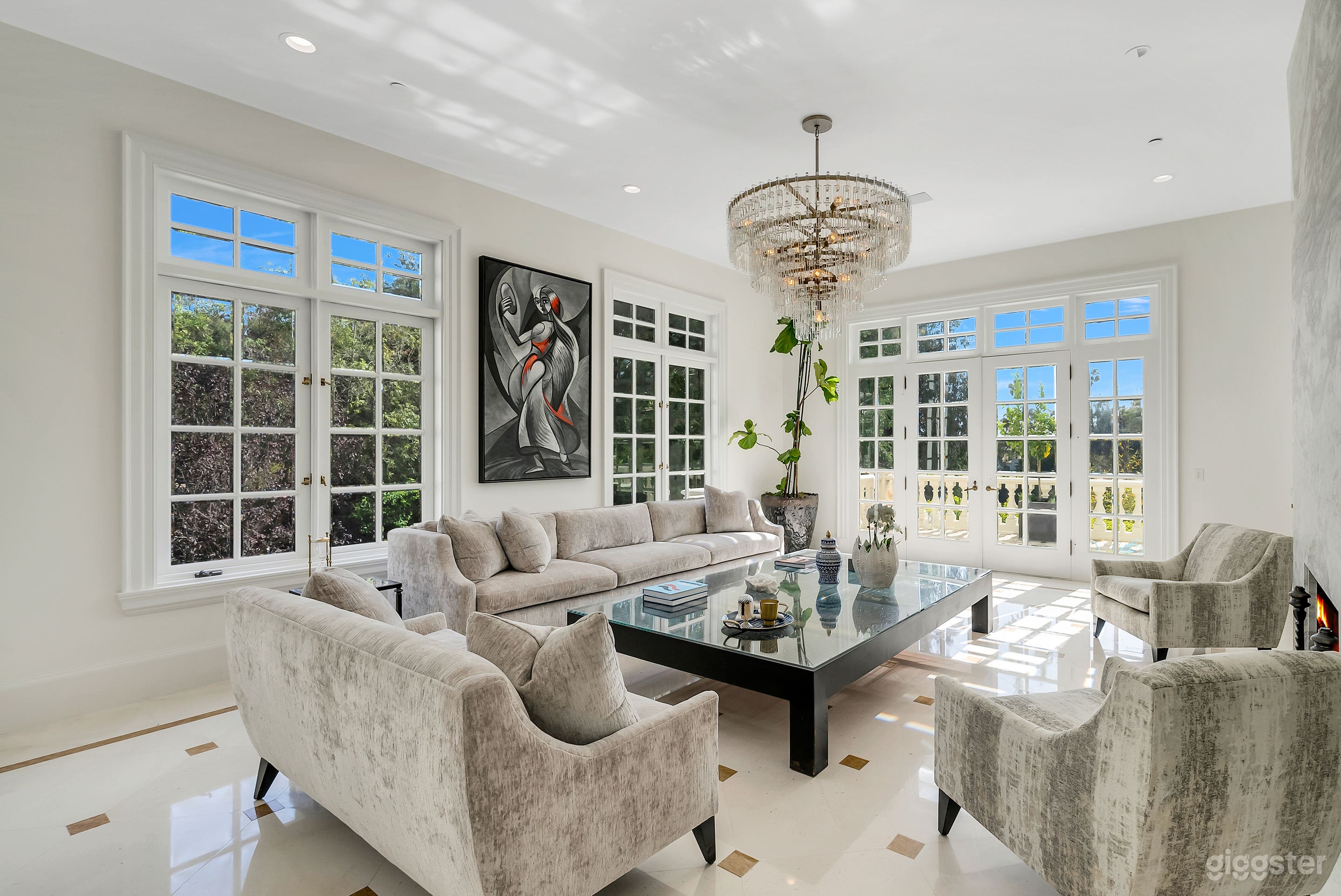 LUXE ITALIAN VILLA FOR HIGH-END EVENTS Photo 4