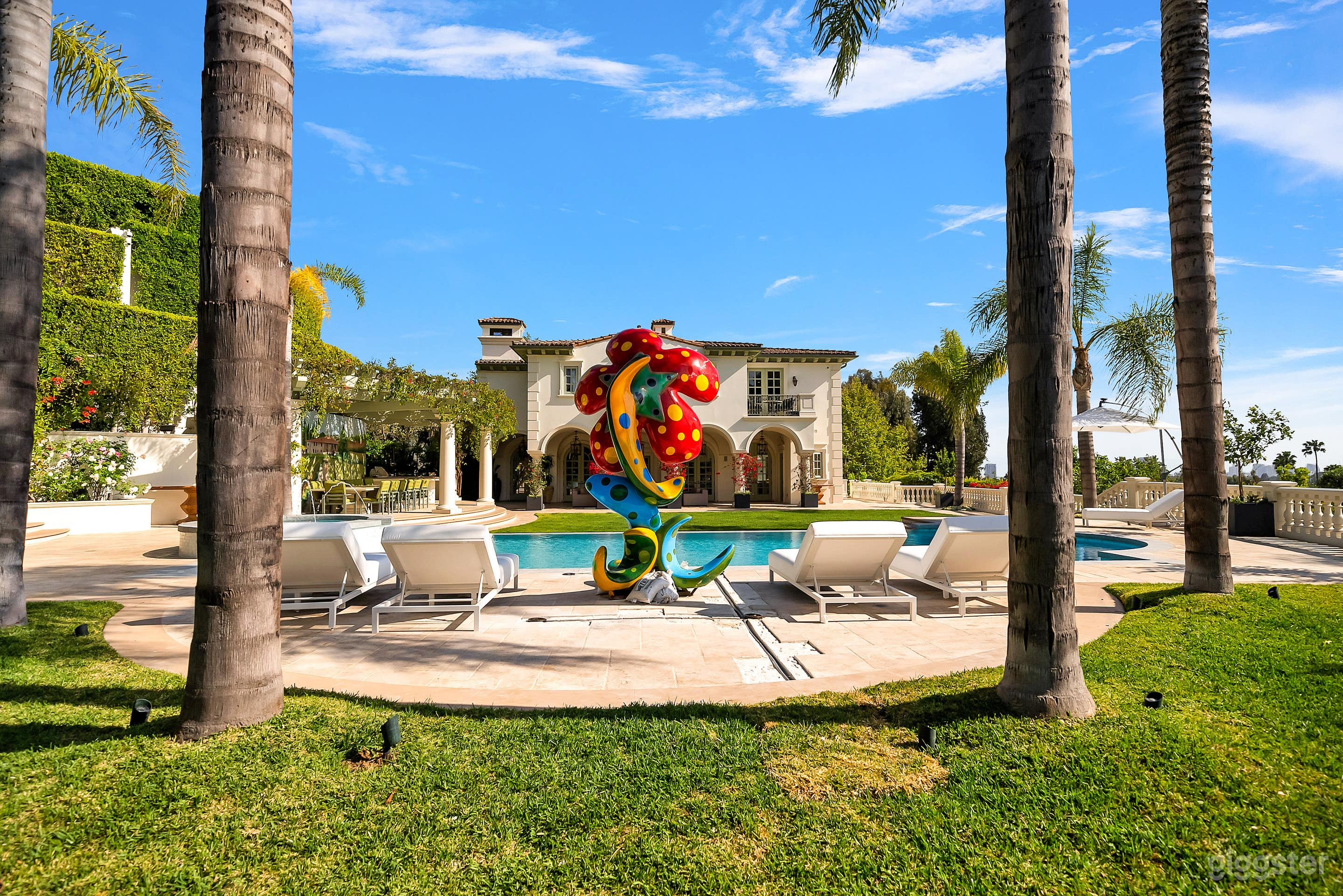 LUXE ITALIAN VILLA FOR HIGH-END EVENTS Photo 2