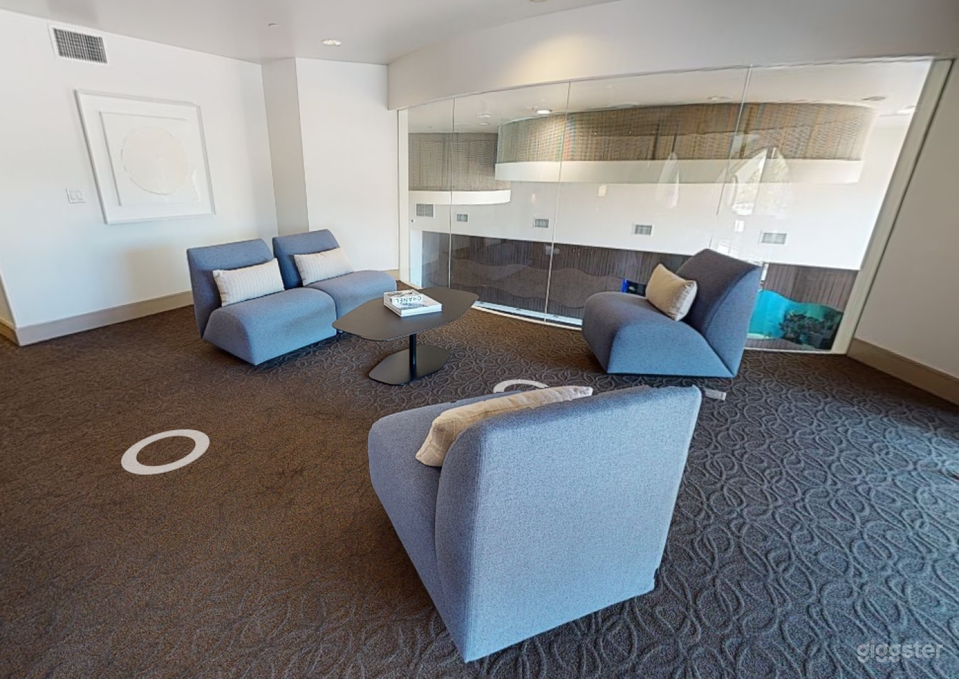 Elegant Meeting Space in Huntington Beach Photo 4