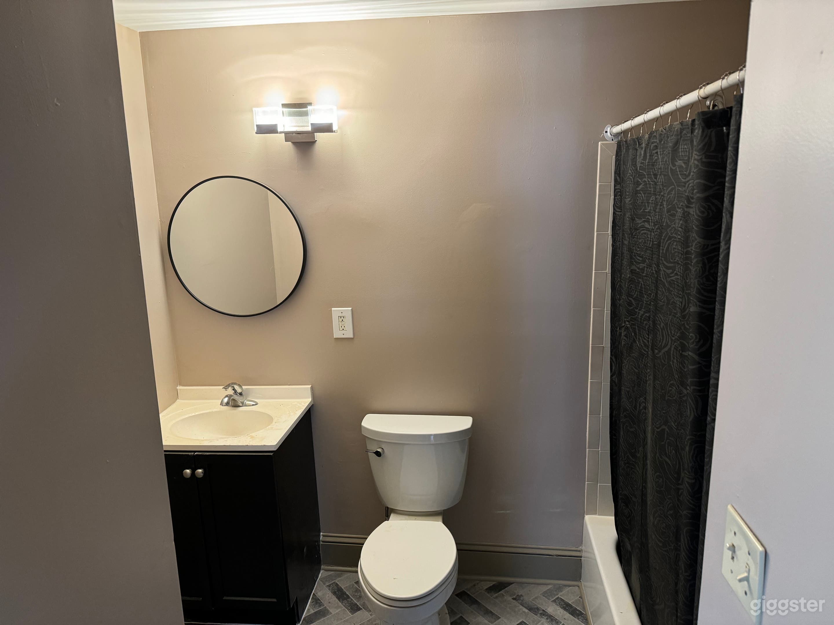 Production-Ready Historic Craftsman in Historic West End Photo 3
