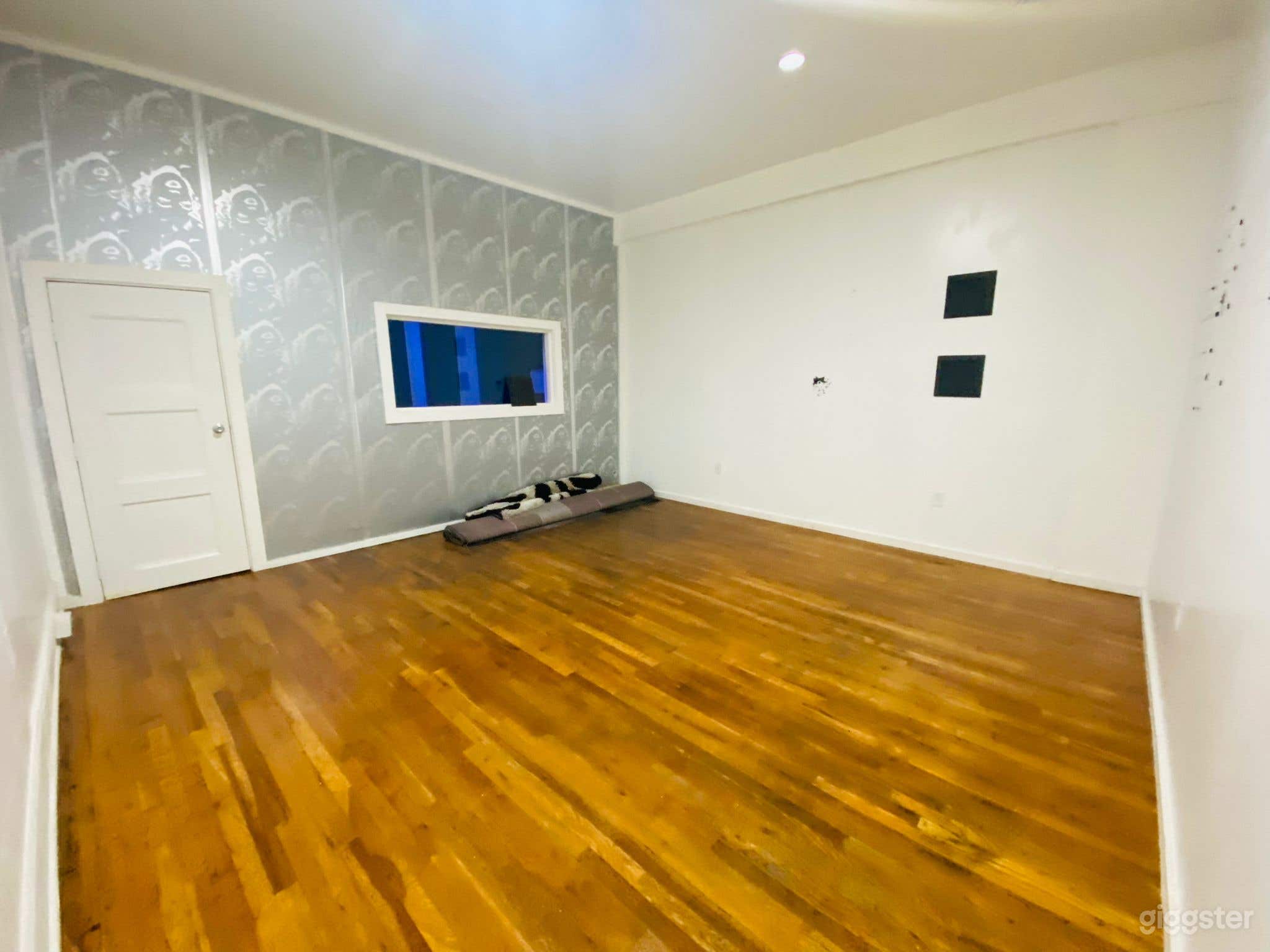 Whole Building Floor Available for Rent Photo 4