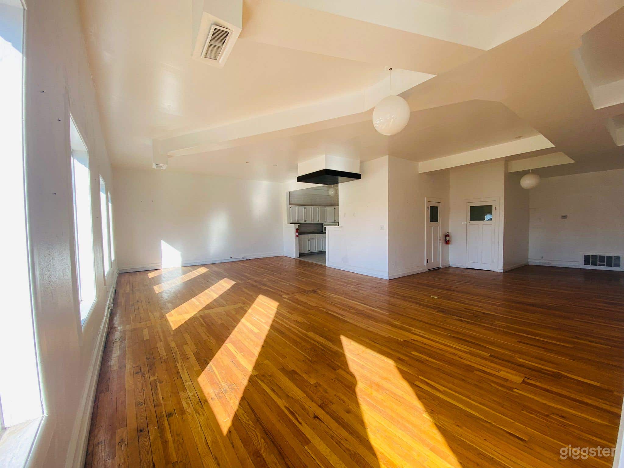 Whole Building Floor Available for Rent Photo 2