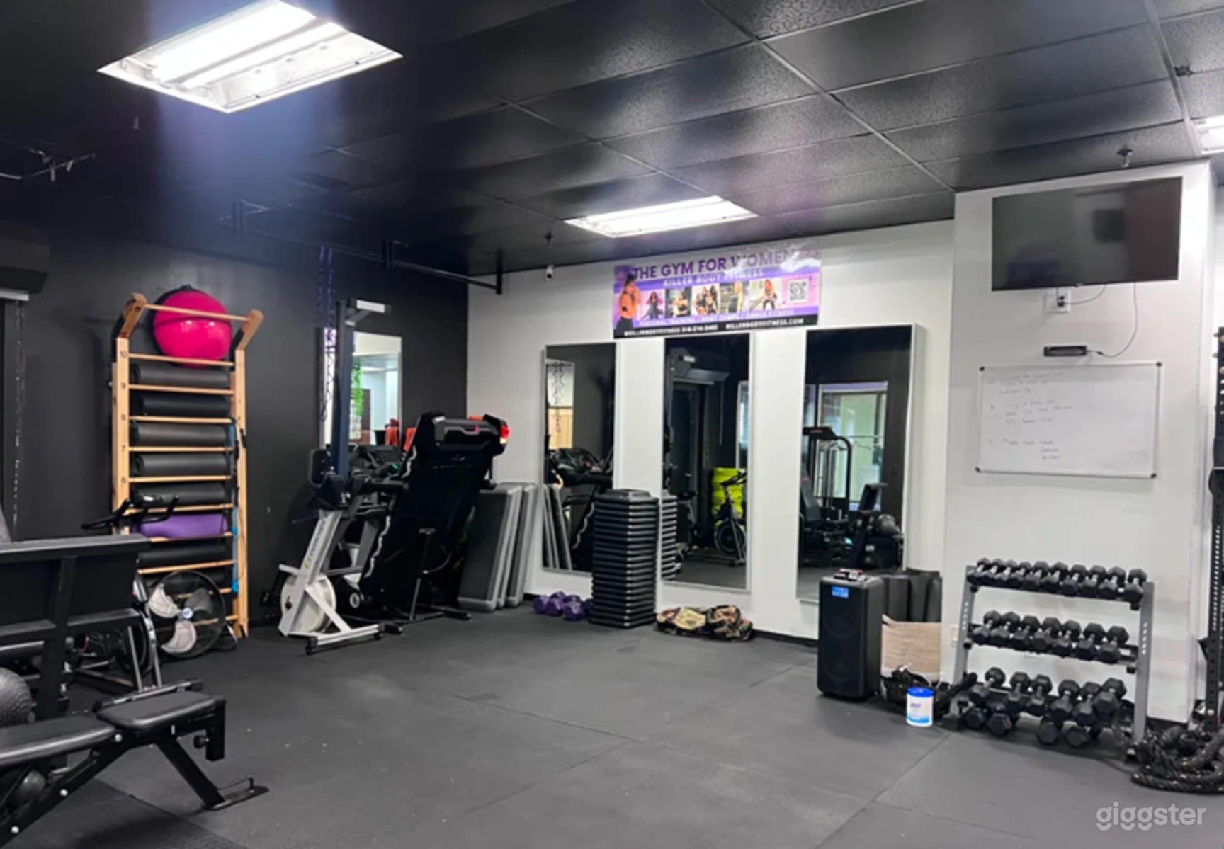 Private Gym &amp; Fitness Studio Photo 4