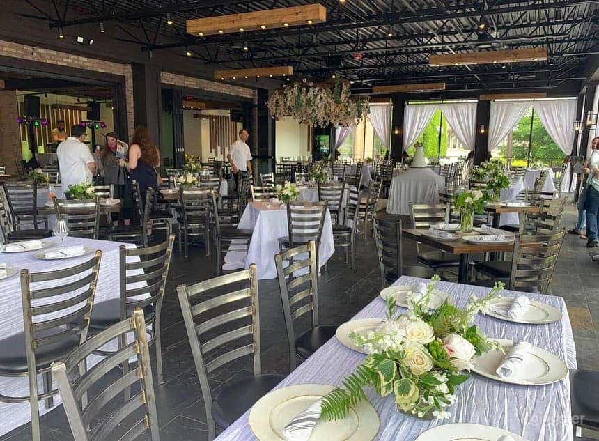 Classic Mediterranean Restaurant in Illinois Photo 2