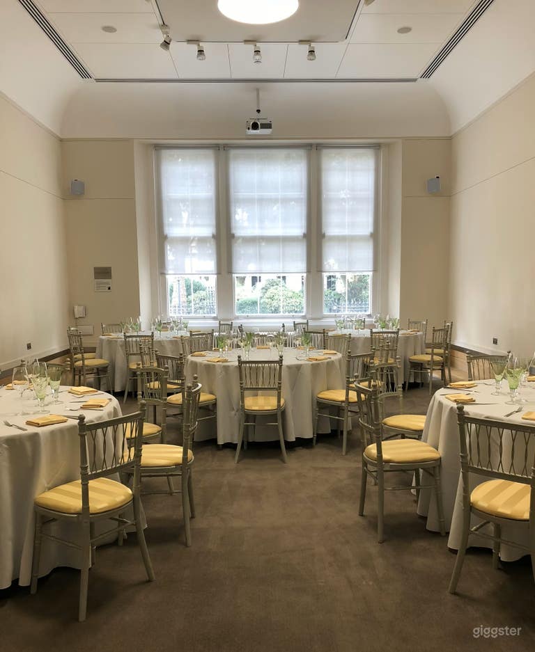  Sir Kirby Laing Meeting Room 