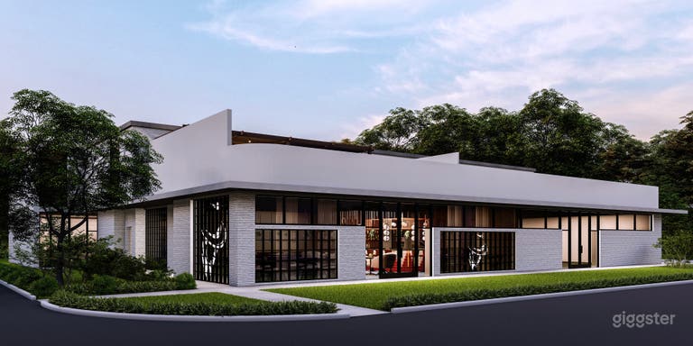  Upscale London Inspired Cocktail Lounge 