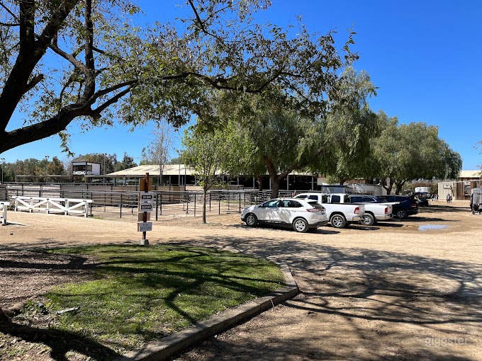  Extravagant Ranch Exteriors 