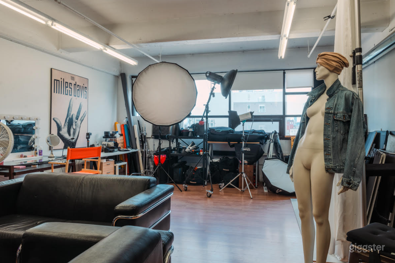  Estudio de Fotografía Versátil de 818 sq ft en Boston 