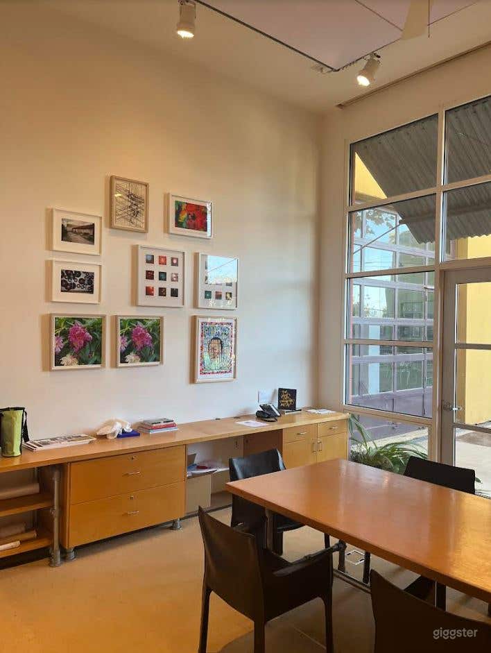  Founder's Conference Room 