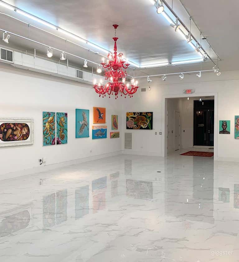  Spacious Art Gallery in Miami, Florida 