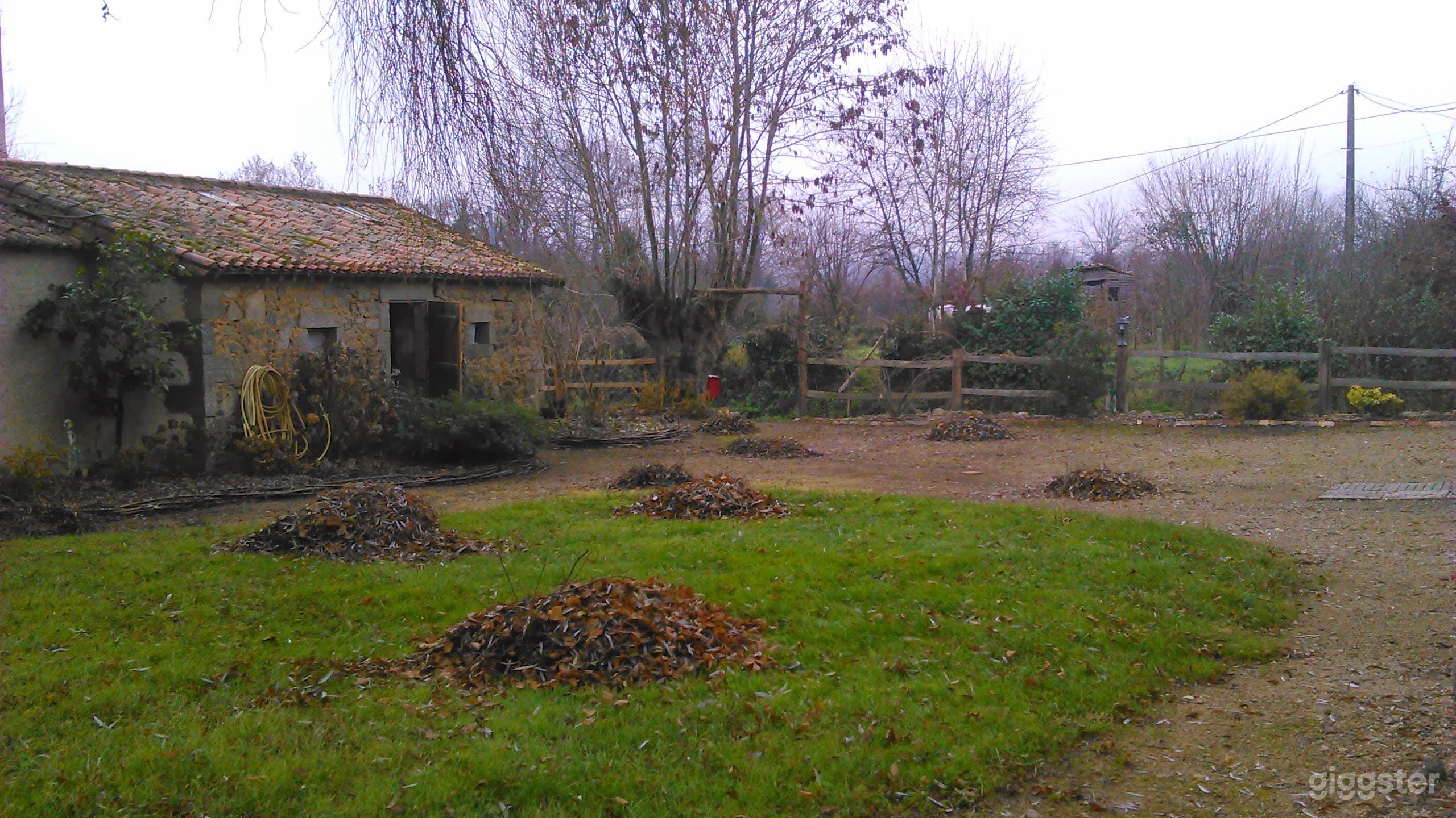 Photo de Une Ferme rénovée, Chambres et salles de réception, au calme 3