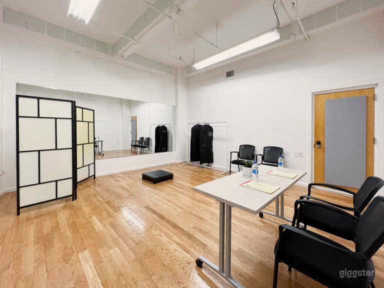  Cre8ive 2-2: Flexible Chelsea Space 