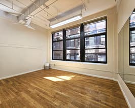  Cre8ive 2-2: Flexible Chelsea Space 