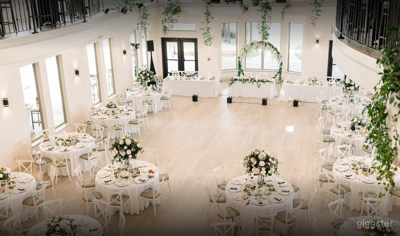 The Grand Ballroom  Photo 4