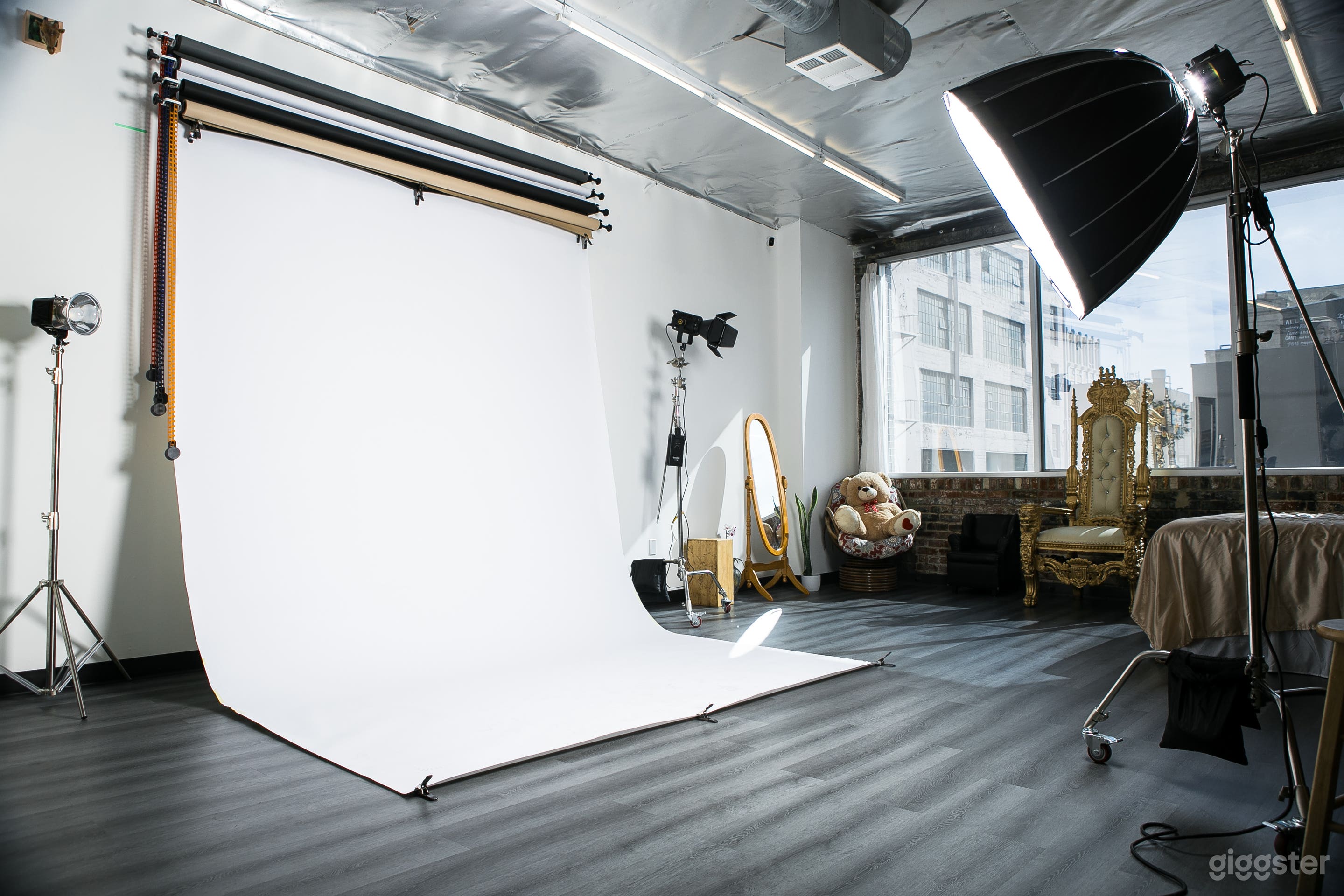 Clean space and professional equipment 