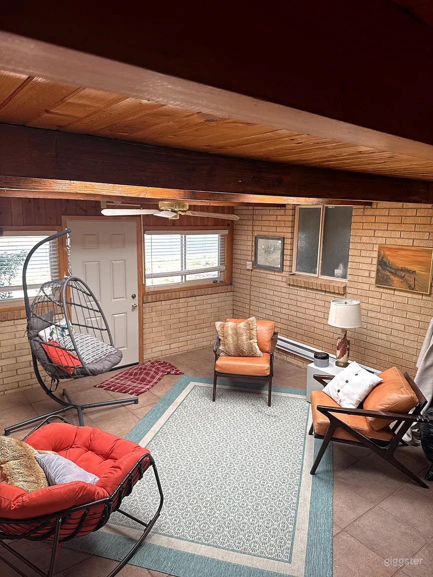 Sunny &amp; Spacious Prime ABQ Location! Spacious 3 Bed/2 Bath Photo 1