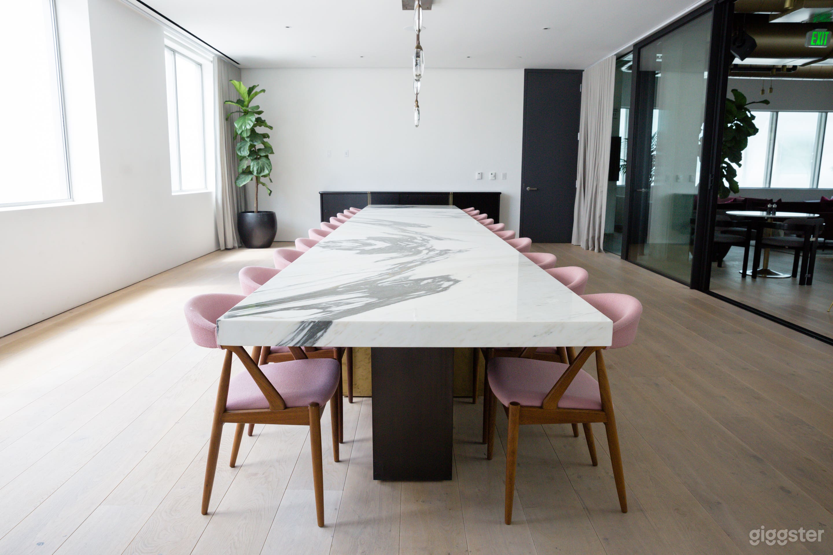 Luxury Private Meeting Spaces in Beverly Hills Photo 3