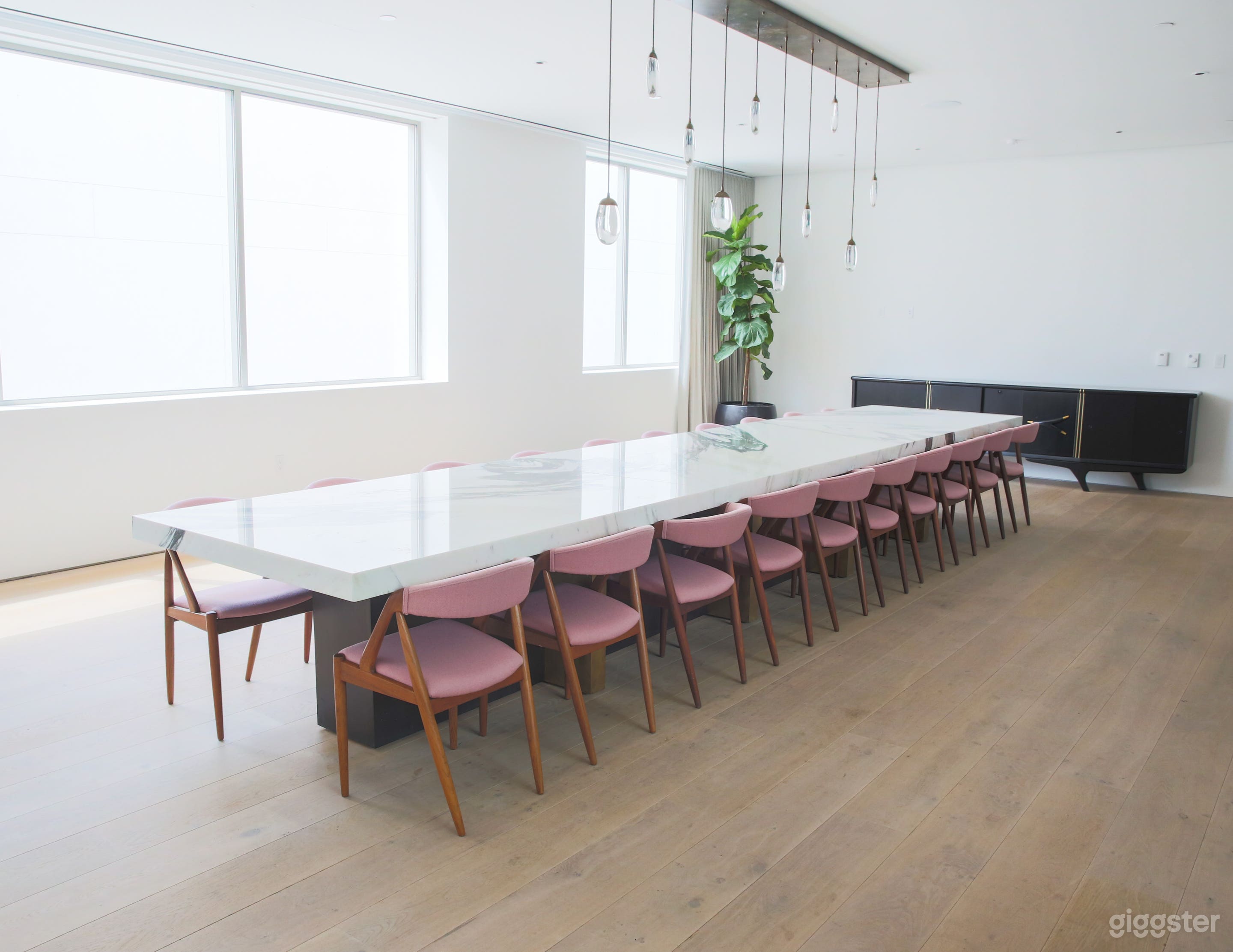 Luxury Private Meeting Spaces in Beverly Hills Photo 2