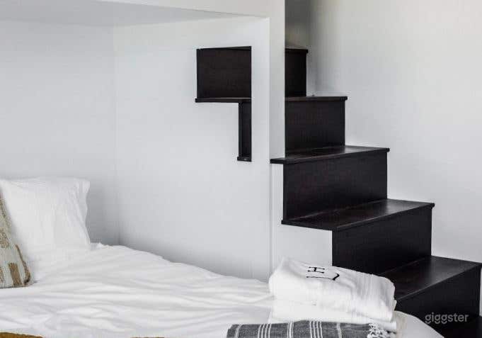 Benjo - 2nd Floor Studio Loft Apartment Photo 2