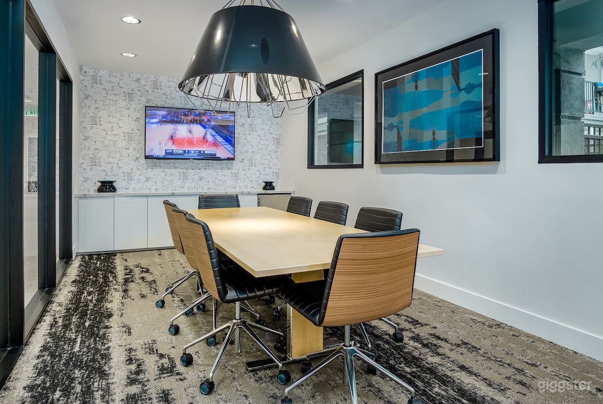 Nifty Conference Room in Del Rey Photo 1