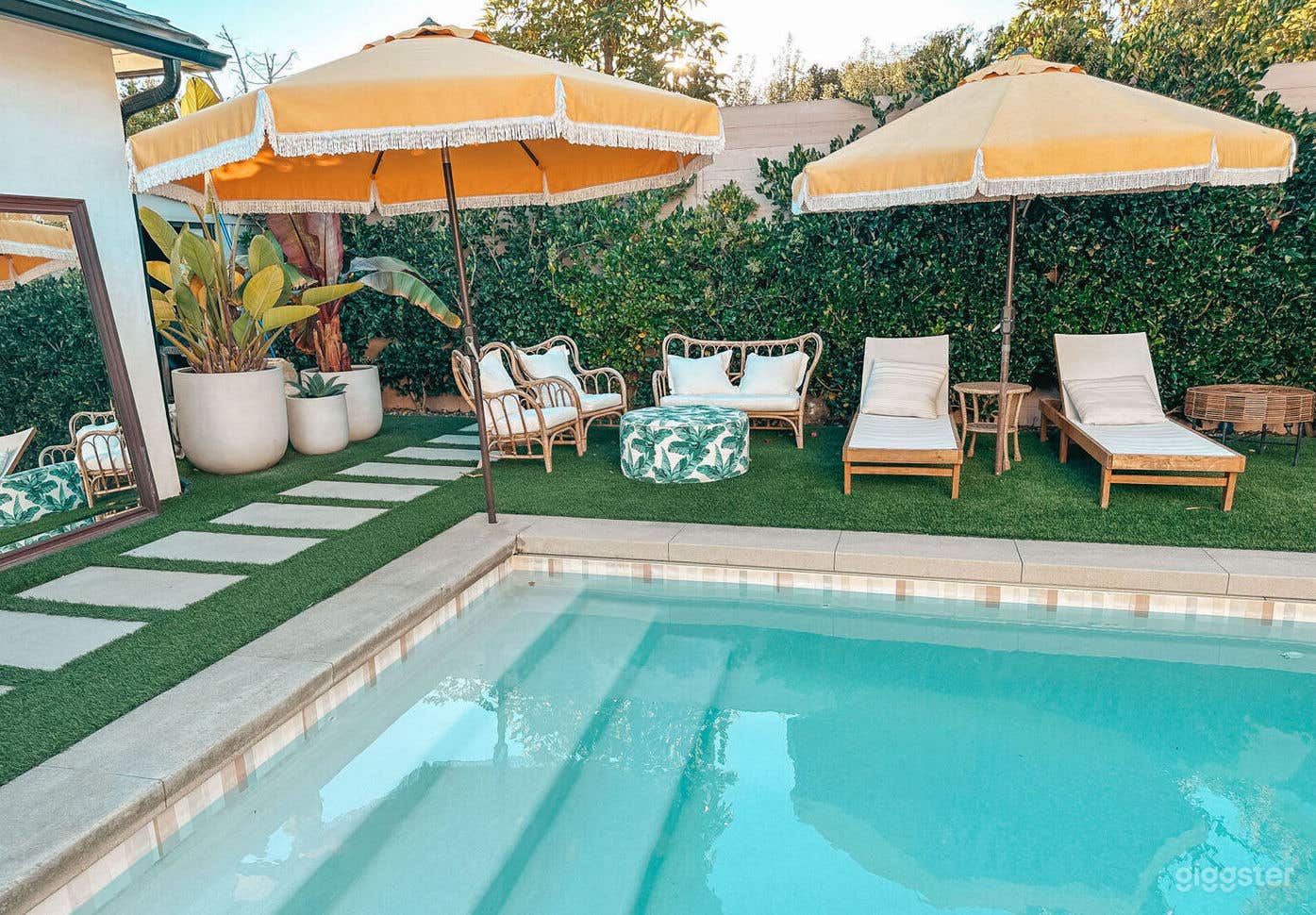 Resort Living Pool Photo 2