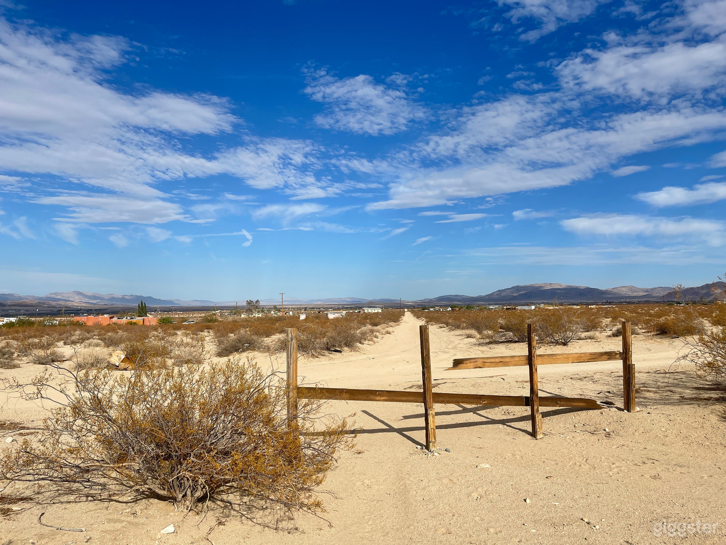 Rustic Sun Aged Desert Property Photo 2