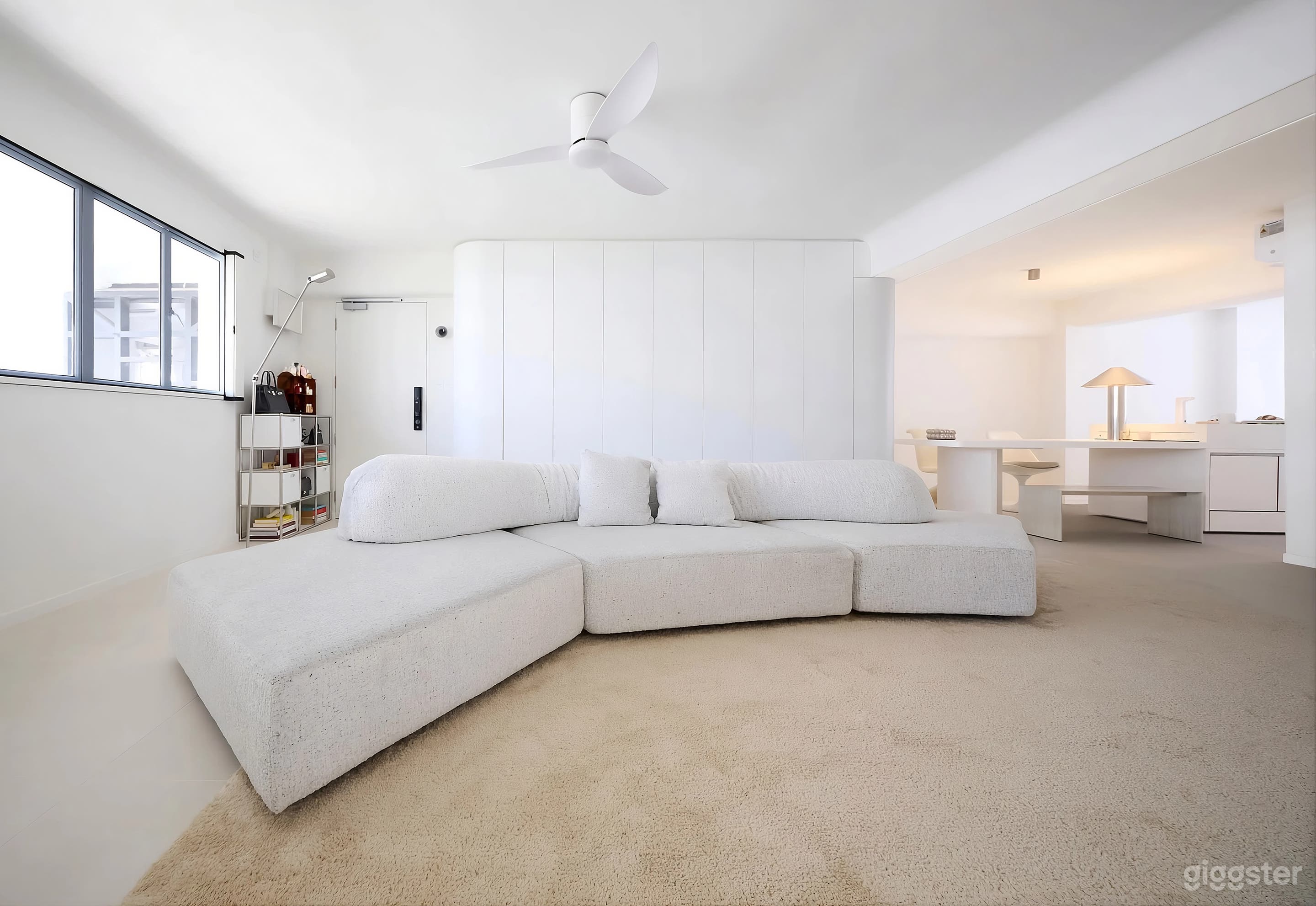 Aesthetic Minimalist White House Photo 2