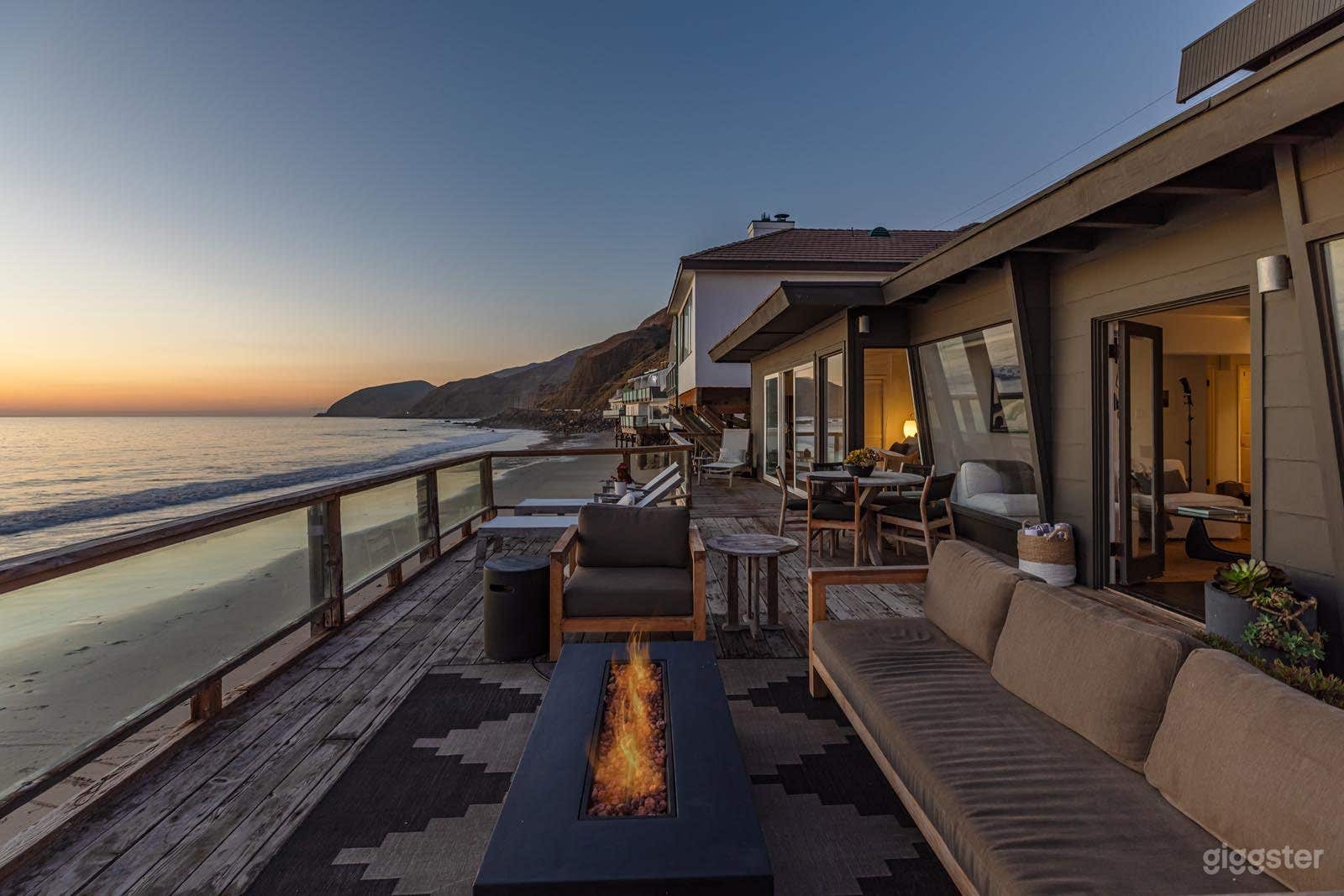 Malibu Beach Home on Private Sandy Beach with Surf Photo 2