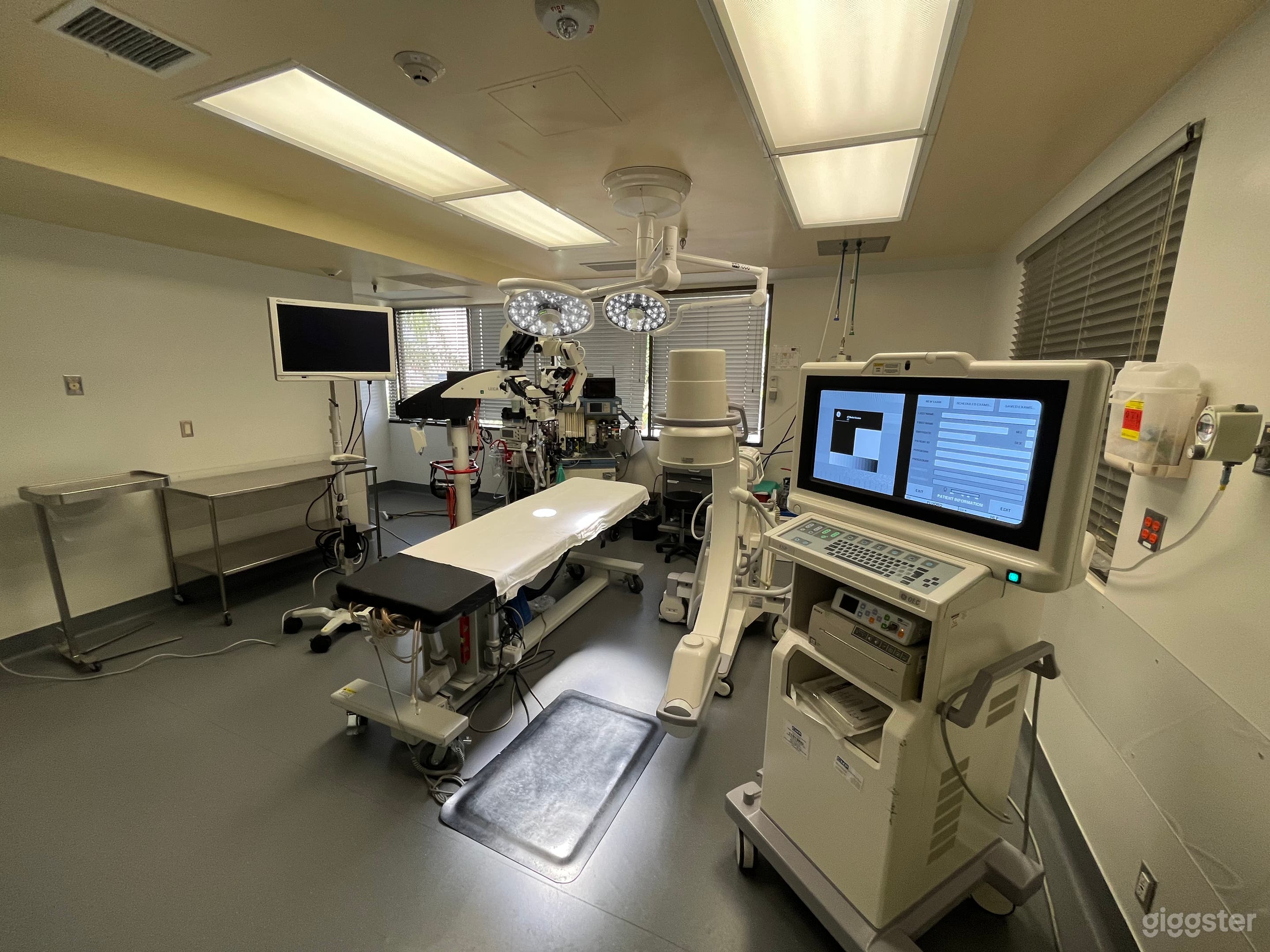 Surgery Center Photo 4