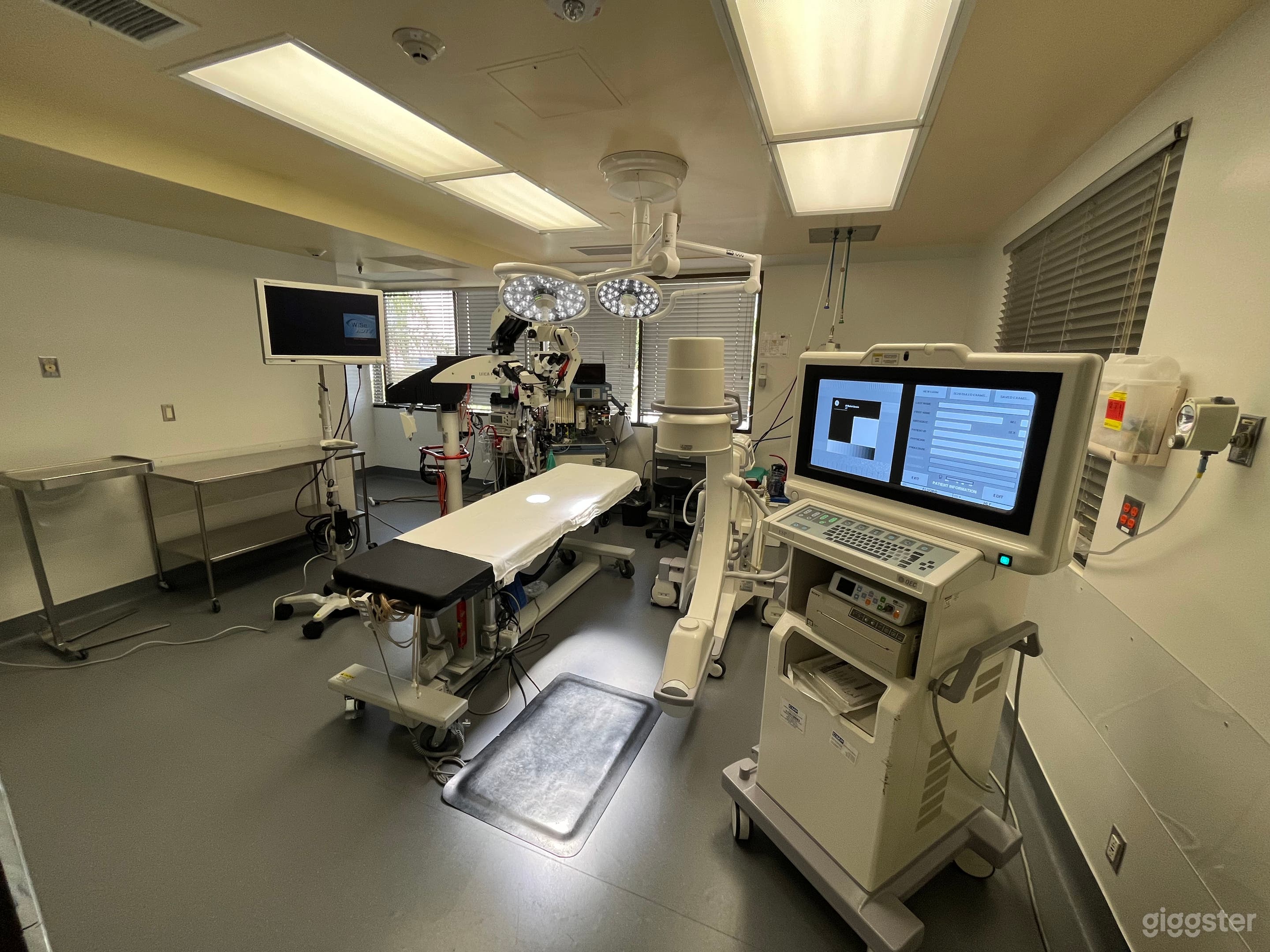 Surgery Center Photo 3