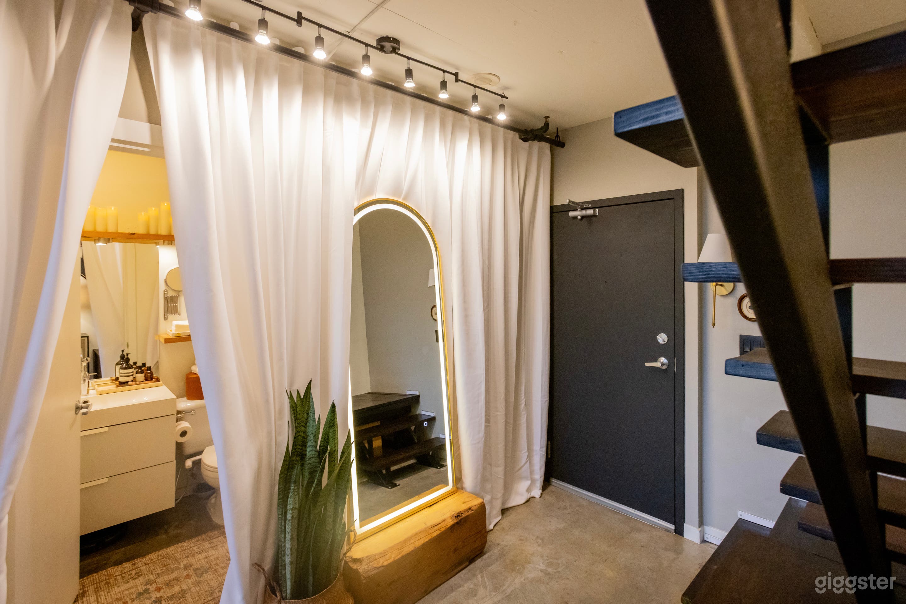 The Railyard Loft: Space That Makes You Look Good Photo 3