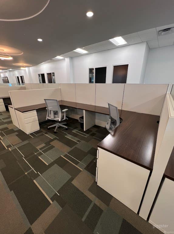 Co-Working Desk for 1 or 2 in Miami, FL Photo 3