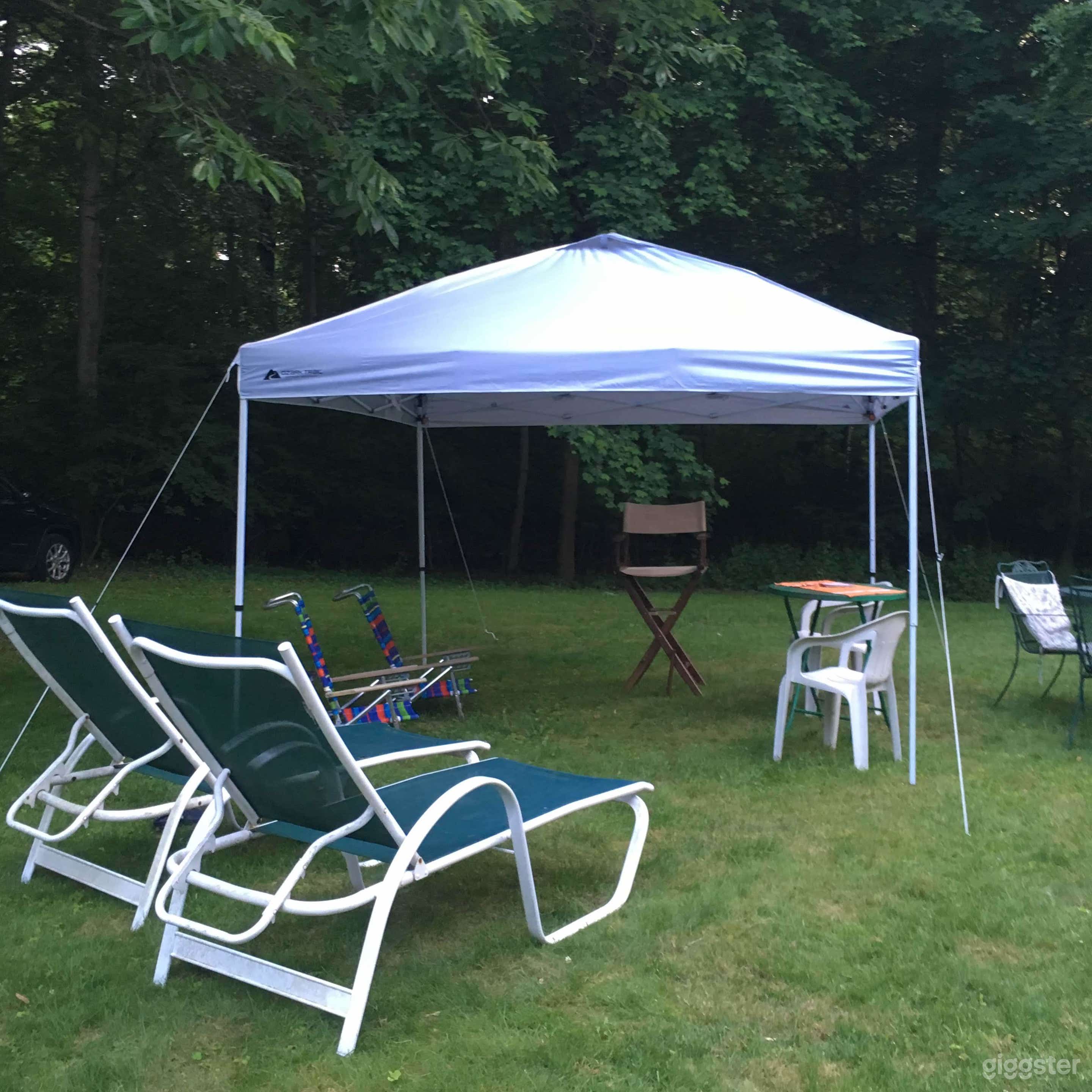 Lots of outdoor space to accommodate cast, crew and crafty