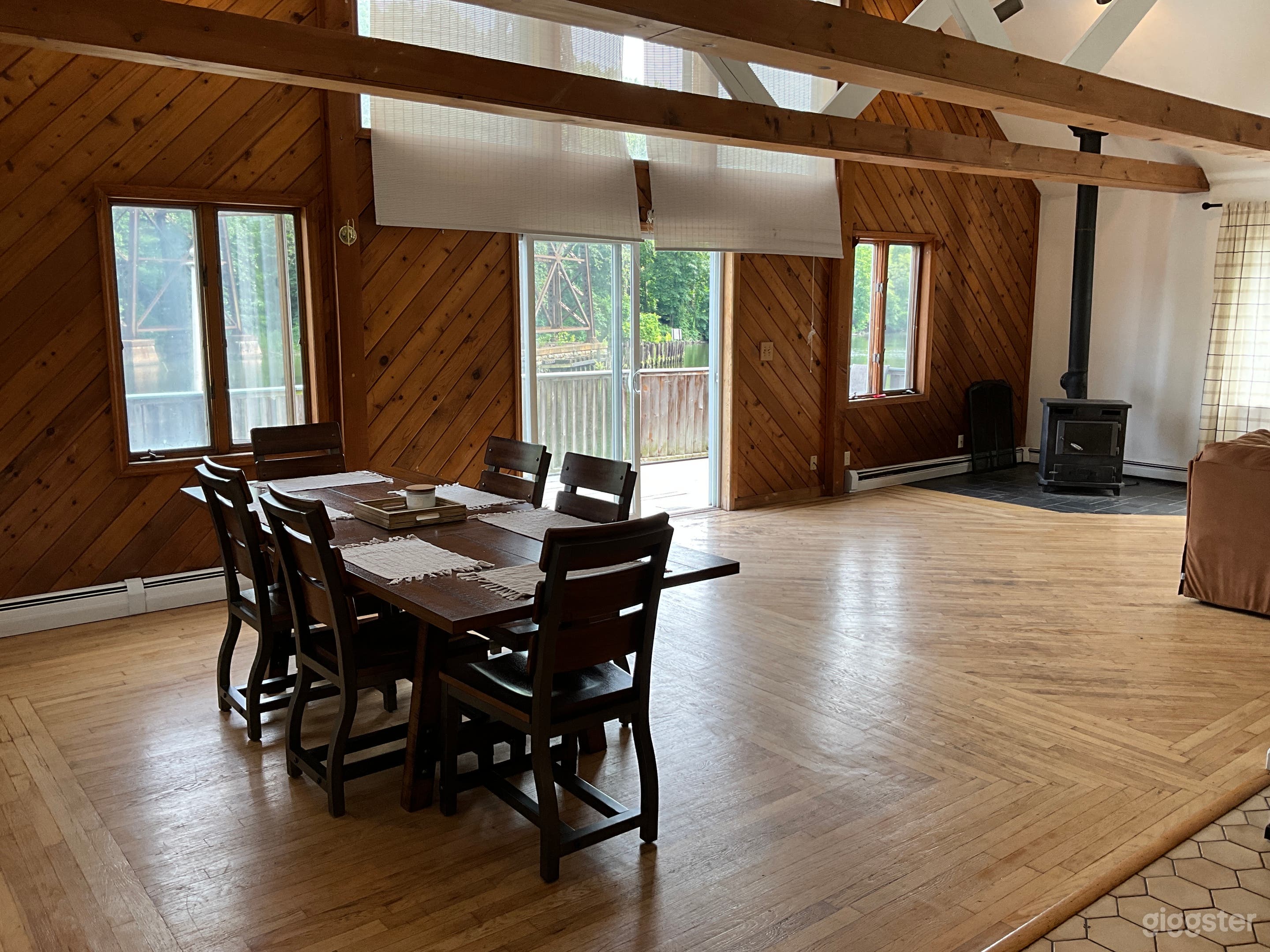 Waterfront loft overlooking Rondount Creek Photo 2