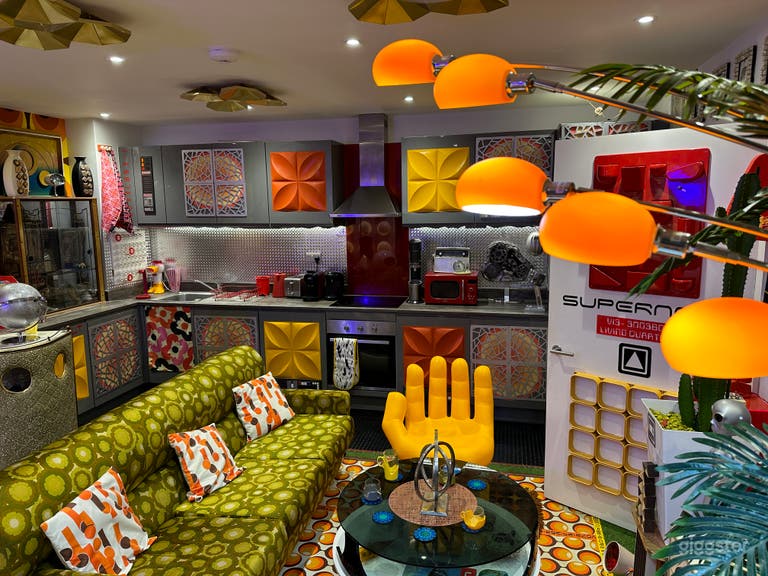  Supernova: Space Age Seventies Inspired Apartment  